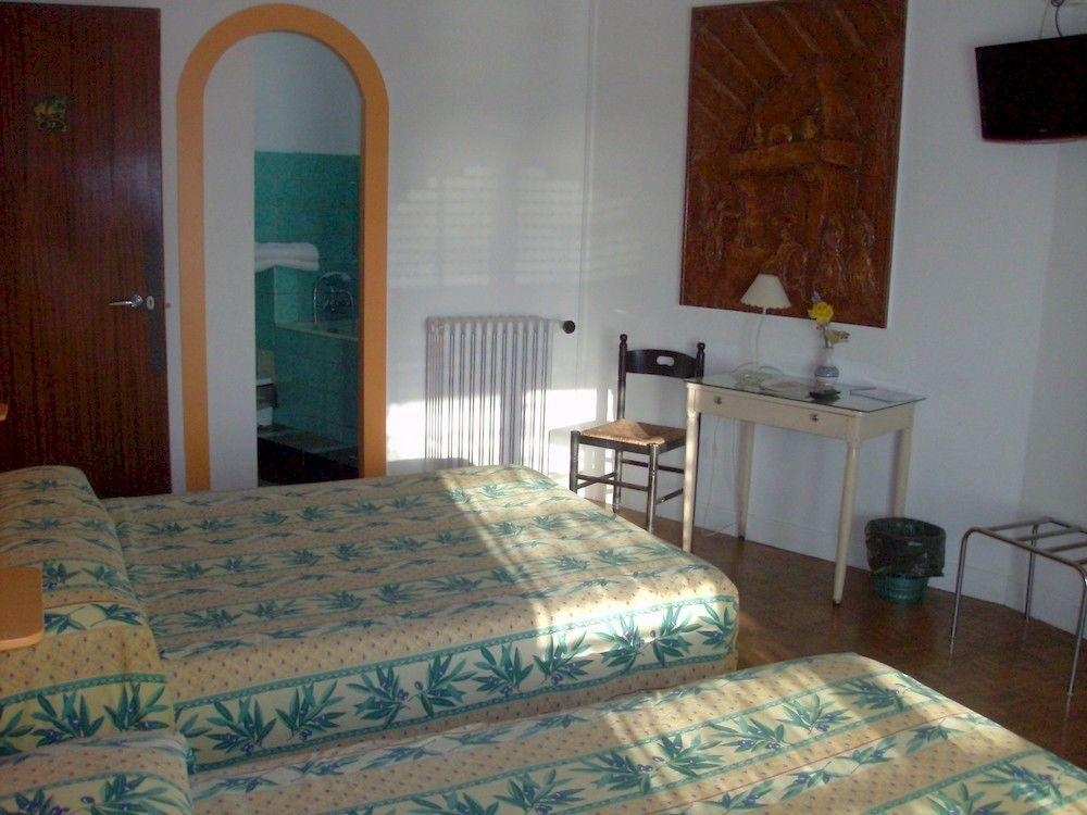 Peron 3* Marseilles