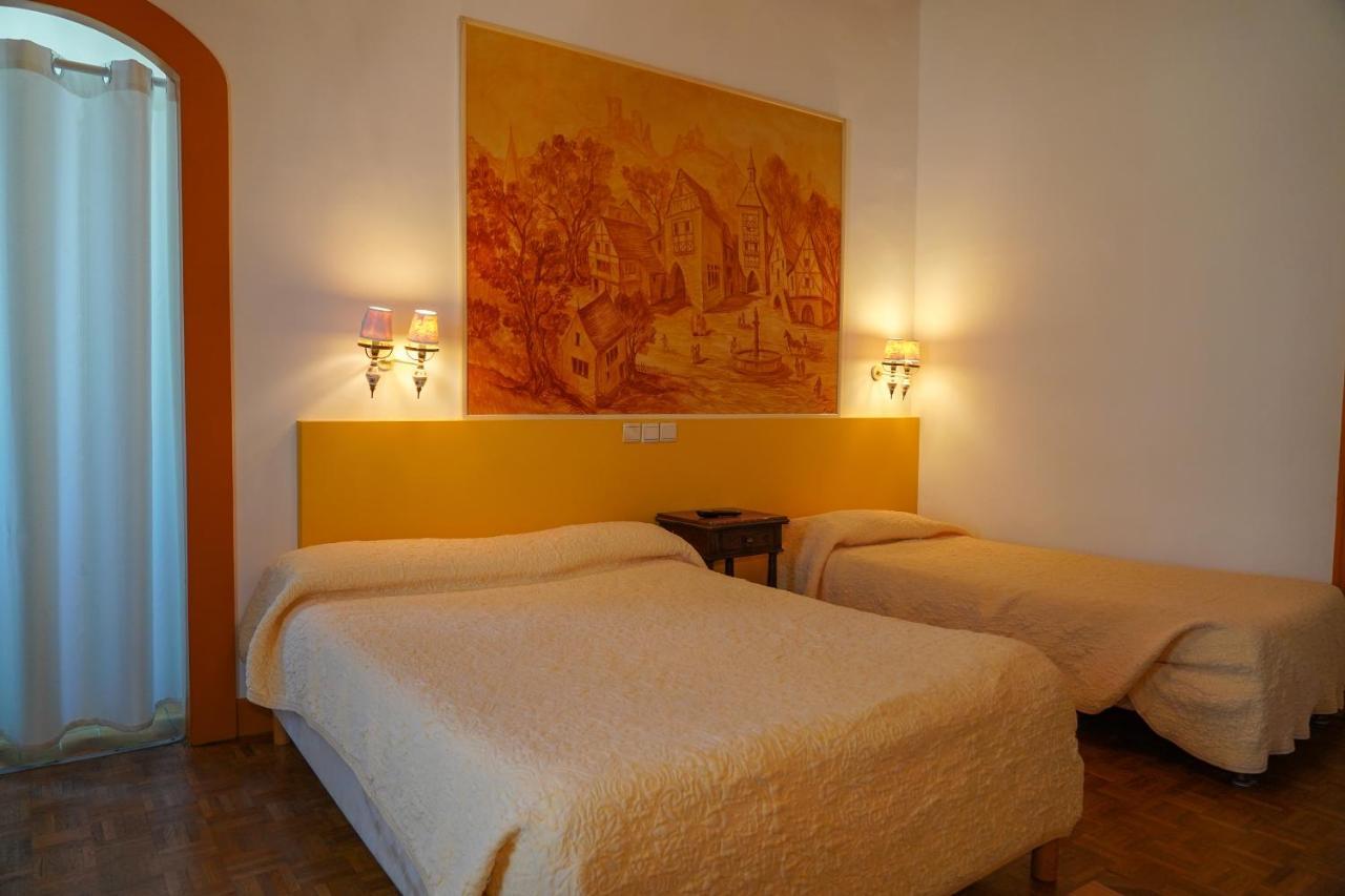 Hotel Peron Marseilles